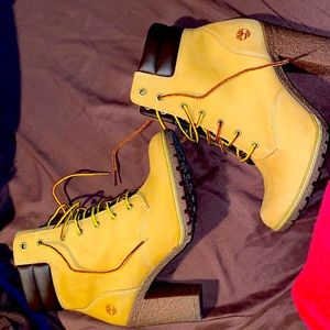 Only worn once! Still like new! Very cute and comfortable Timberland Boots!